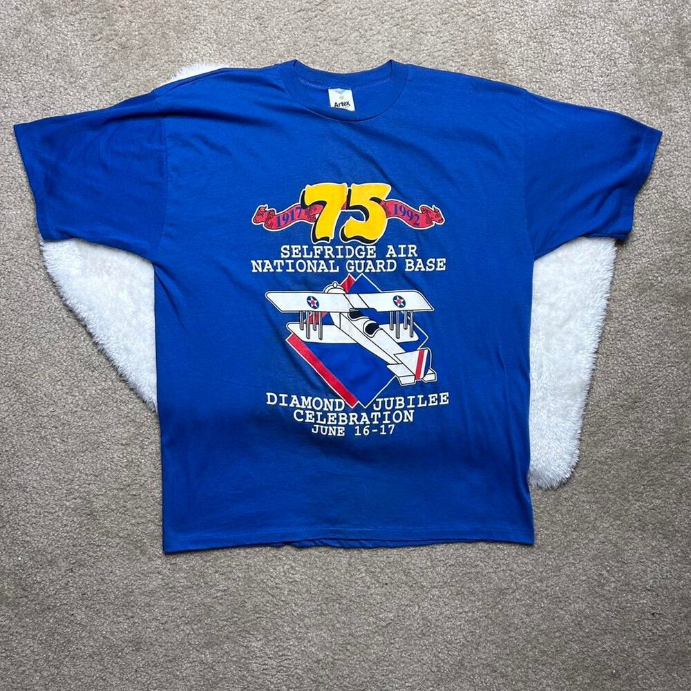 Vintage 1990s single stitch graphic tee